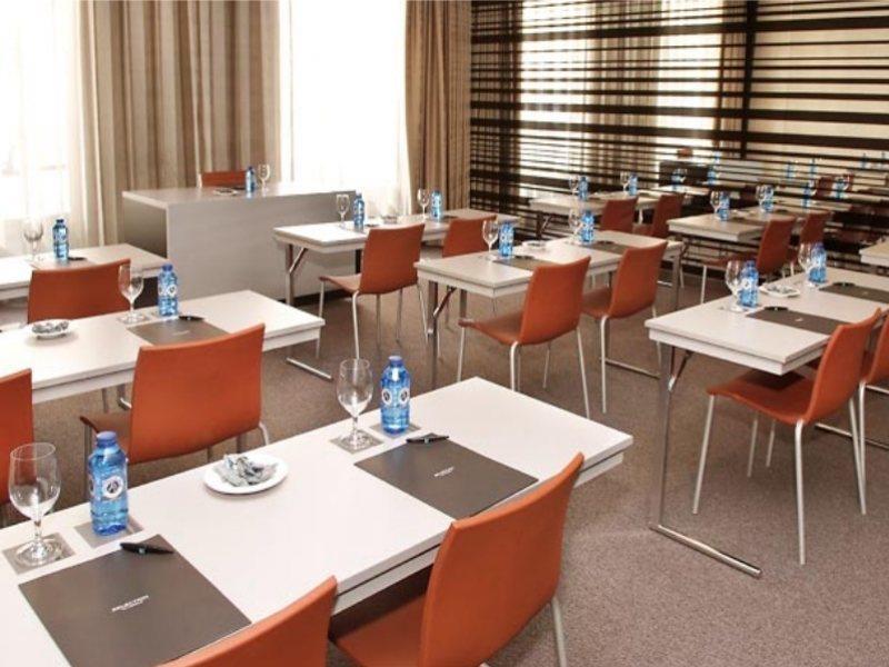 Ac Hotel Burgos By Marriott Negócio foto